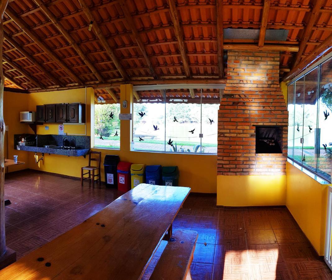 Hotel Vila Dos Alpes Treze Tilias Luaran gambar
