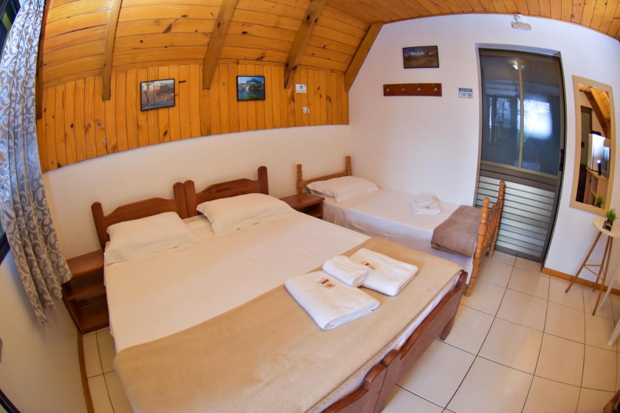Hotel Vila Dos Alpes Treze Tilias Luaran gambar