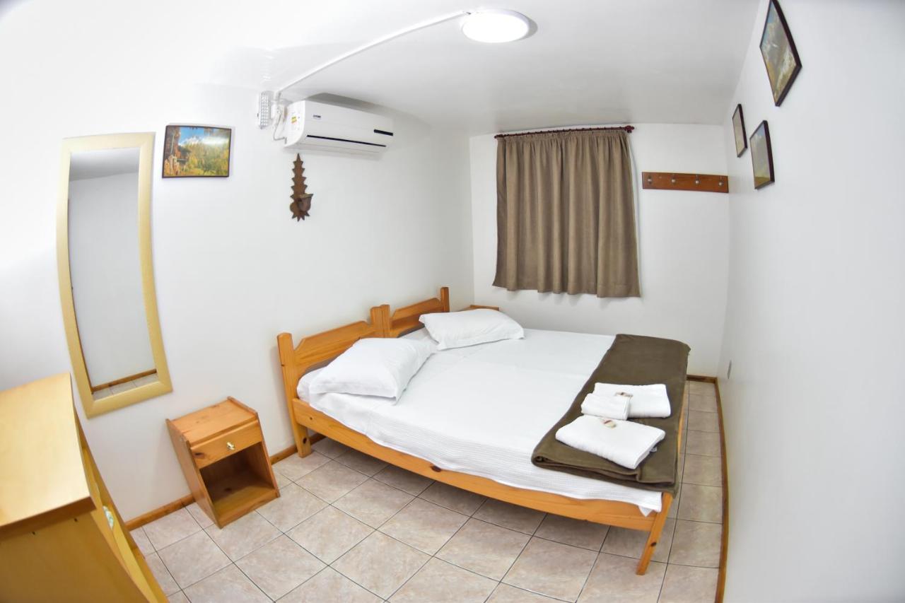 Hotel Vila Dos Alpes Treze Tilias Luaran gambar